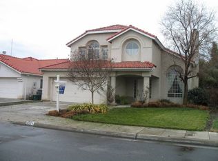 1021 Fedora Ave, Clovis, CA 93612