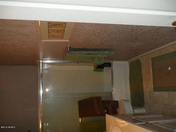 4th image of 131 N Forest Dr
