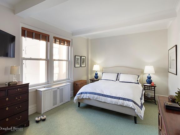 4th image of 173 E 79th St #14D