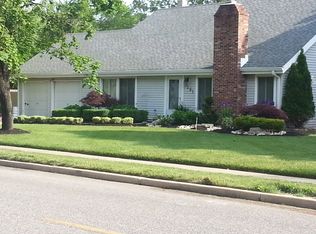 1261 County Line Rd E, Lakewood, NJ 08701