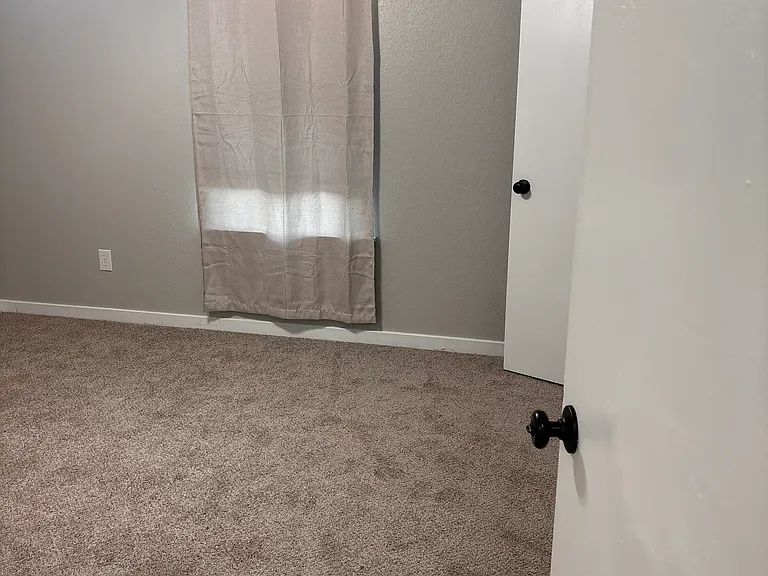 3300 SW Victoria Pl #2 — Photo 14