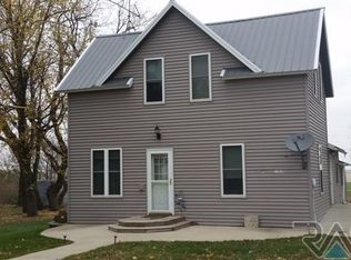 11810 110th St, Leota, MN 56153