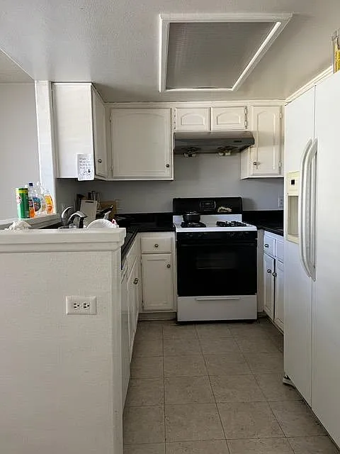 Building Photo - 49 N Parkwood Ave #103