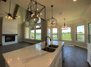 2301 Wills Way Dr, Granbury, TX 76049