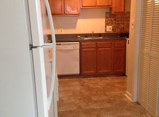 2820 R St SE #B, Washington, DC 20020