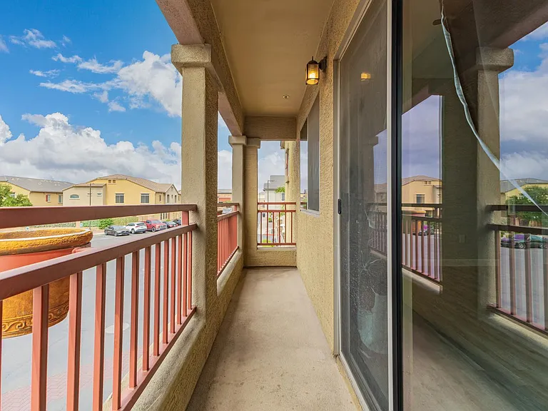 1350 S Greenfield Rd #2205 — Photo 29
