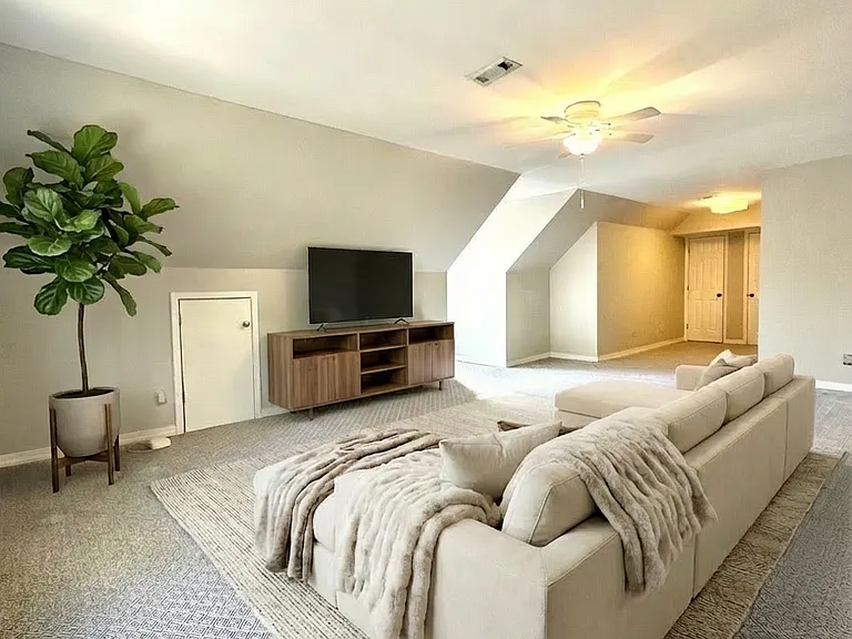 114 Ethan Cv — Photo 5
