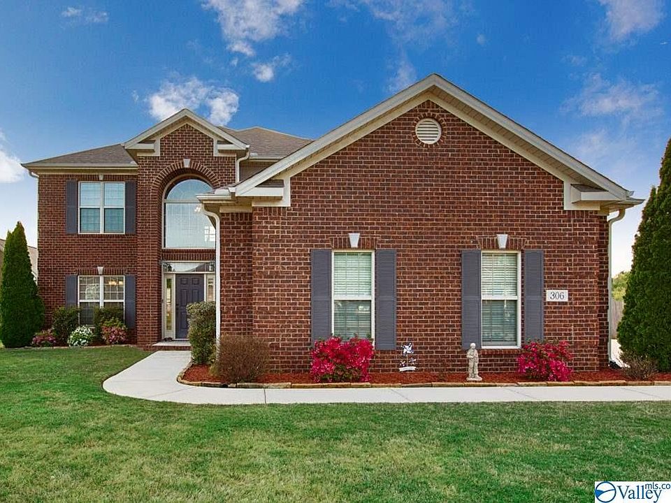 1st image of 306 Spencer Lakes Dr