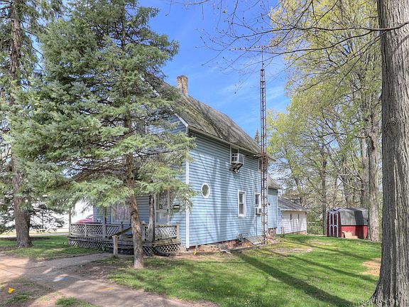 5th image of 659 Huron St