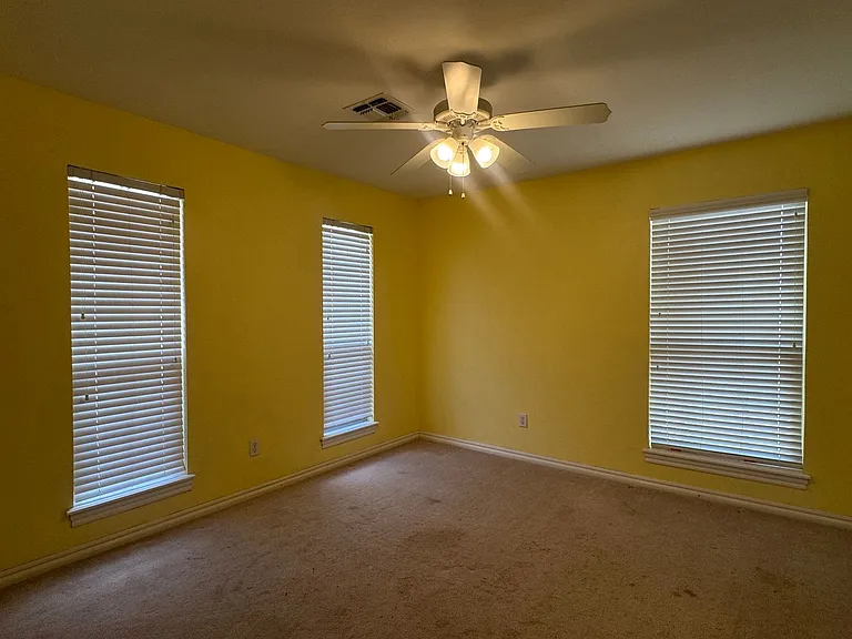169 NW Copperfield — Photo 20
