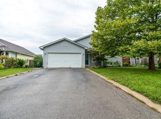 25 Donna Dr, Hagersville, ON N0A 1H0