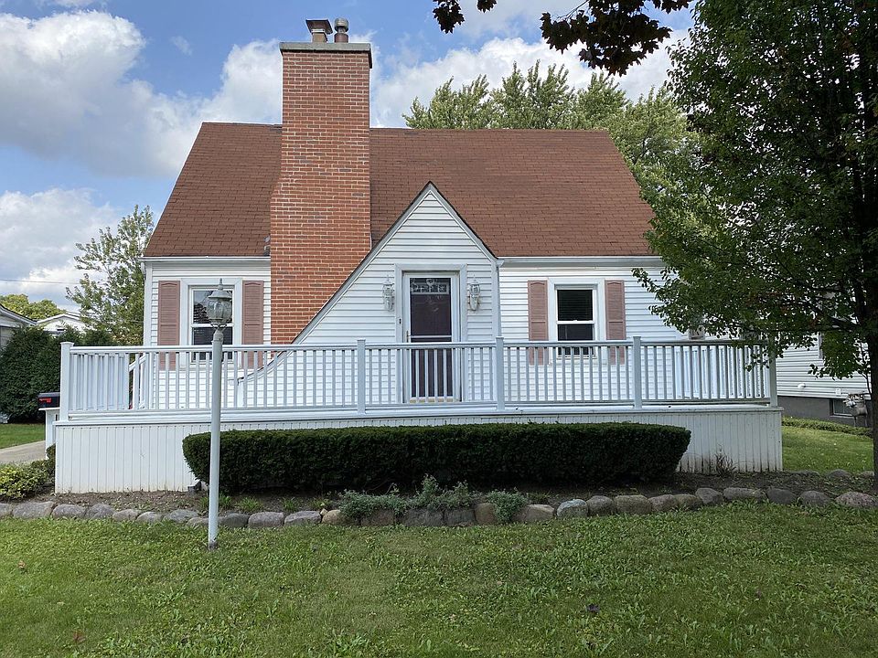 1st image of 1038 Woodlawn Ave
