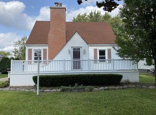 1038 Woodlawn Ave, Des Plaines, IL