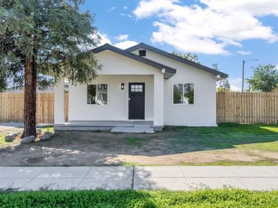 2443 W Floradora Ave, Fresno, CA, 93728