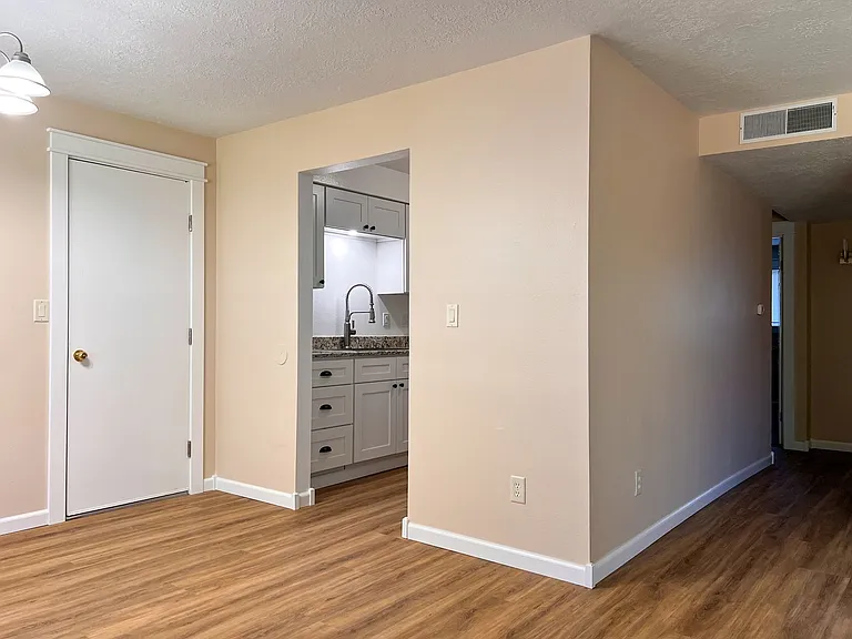2150 Nougat Ct SE — Photo 9