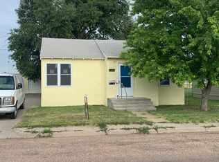 1305 Conard Ave, Garden City, KS 67846