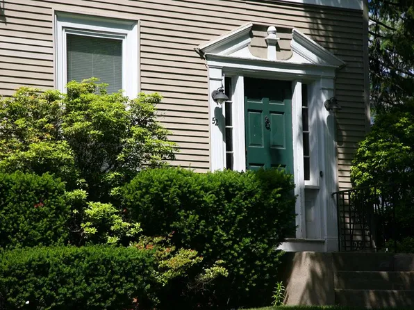 282 Highland Ave #1, Providence, RI 02906