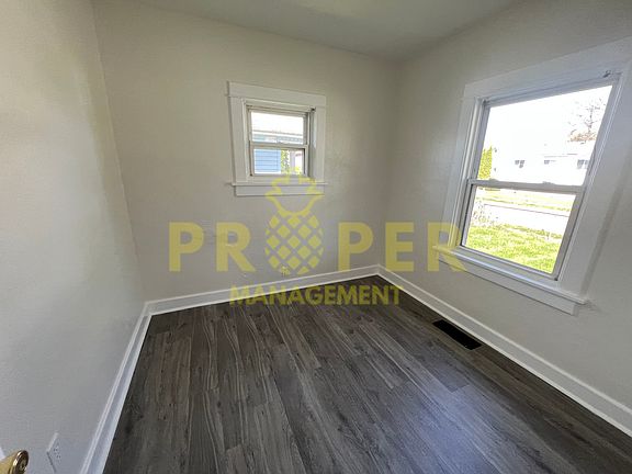5th image of 1514 Bancroft St