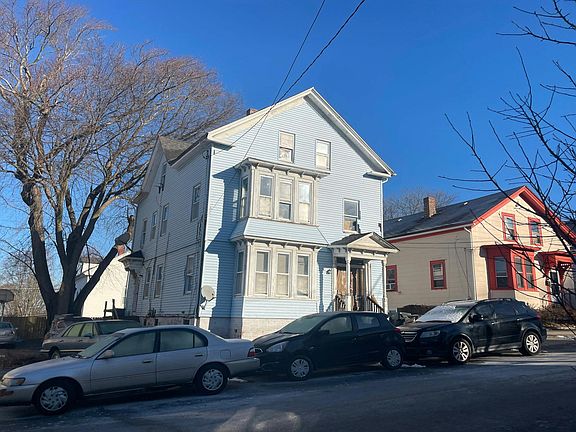 3rd image of 52 Woodbine St