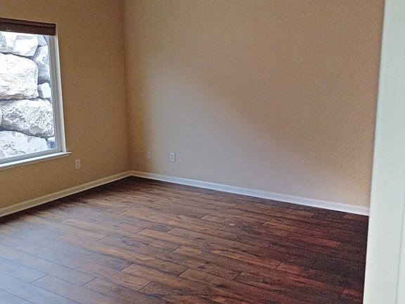 5th image of 665 Sun Mesa Dr