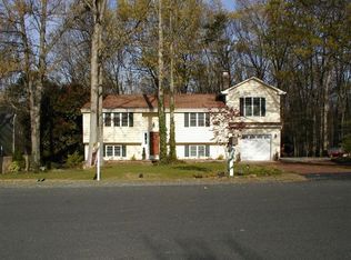 15 Huntington Dr, Fredericksburg, VA 22405