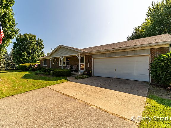 2nd image of 11260 Long Lake Dr NW