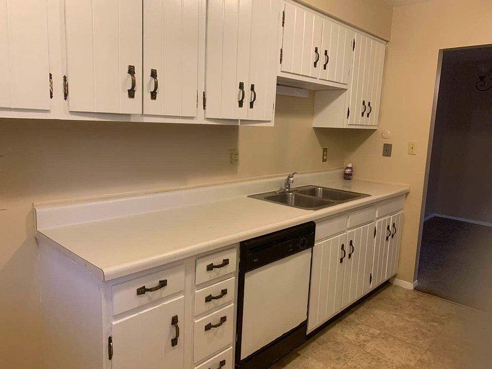1st image of 2705 Boxwood Ln