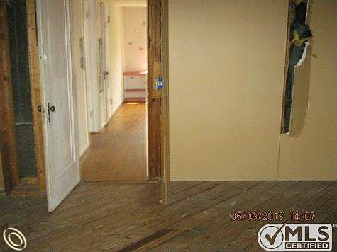attic 2.jpg