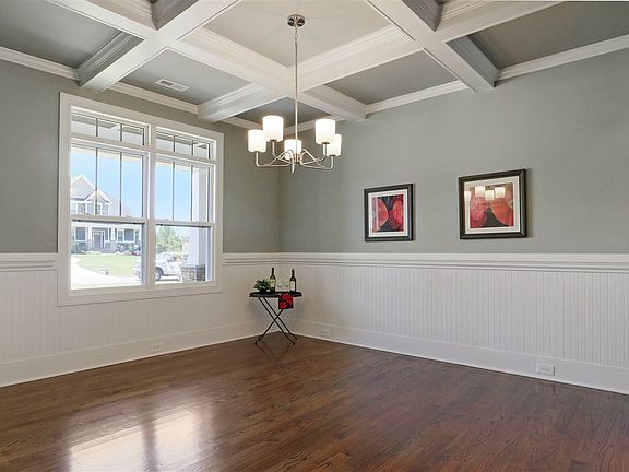 4th image of 68 W Saddle Ct