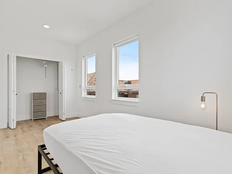 1719 University Ave #201 — Photo 25