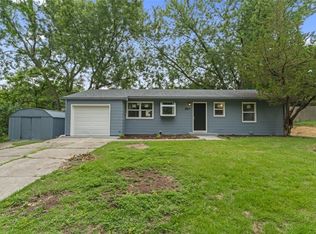 2117 Kenton St, Leavenworth, KS 66048