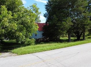 637 Railroad St, Pickens, SC 29671