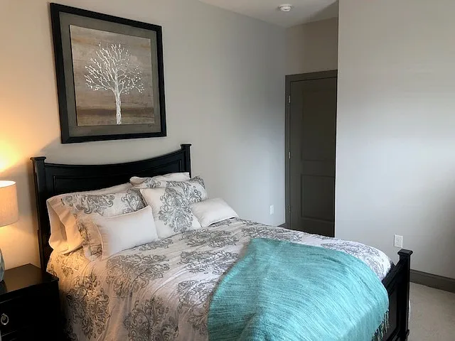 Larkspur Pointe Apartments — Photo 10