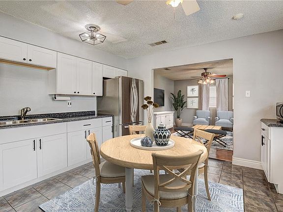 3rd image of 2568 Ramsey Dr