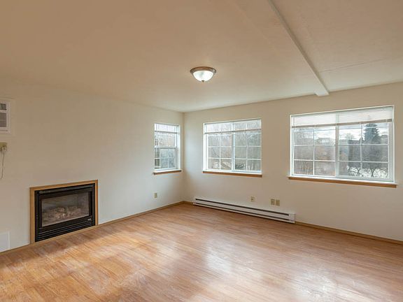 5th image of 2555 E Upriver Dr #1