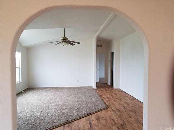 4th image of 906 Plumas Ave