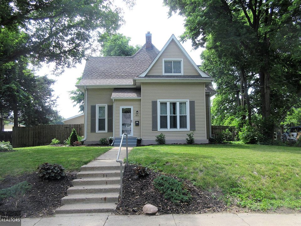 1st image of 821 N C St E