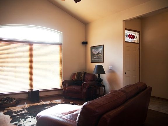 4th image of 6310 Mesa Cir
