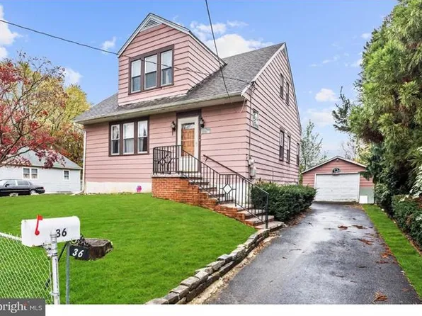 36 Apple Ave, Bellmawr, NJ 08031