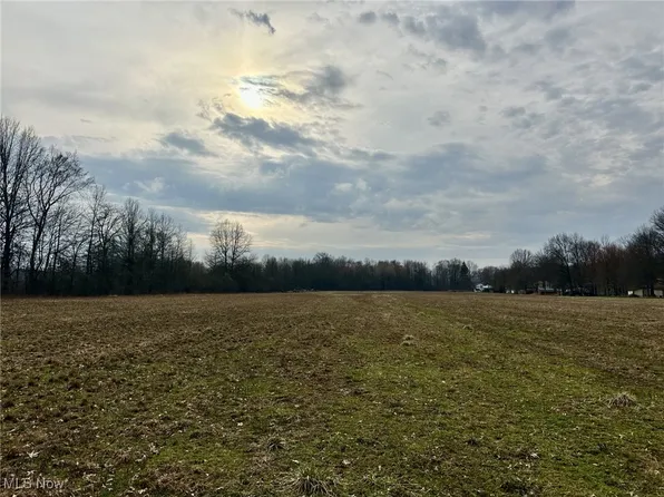 196 S Maple St, Orwell, OH 44076