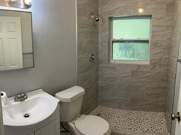 337 Tudor Dr #L — Photo 10