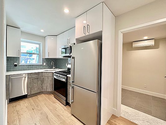 3rd image of 21-09 73rd St #1