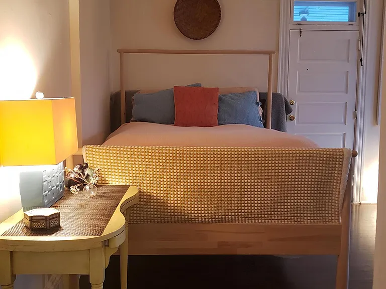 Bedroom with double bed