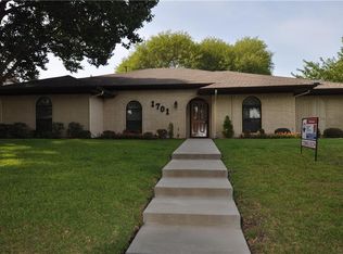 1701 Papeete Dr, Plano, TX 75075