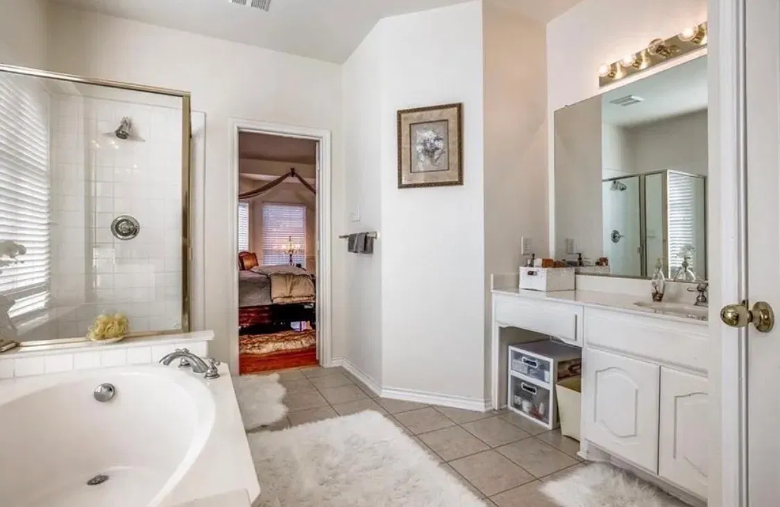 5 bed, 3036 sqft, $3,500 — Photo 4