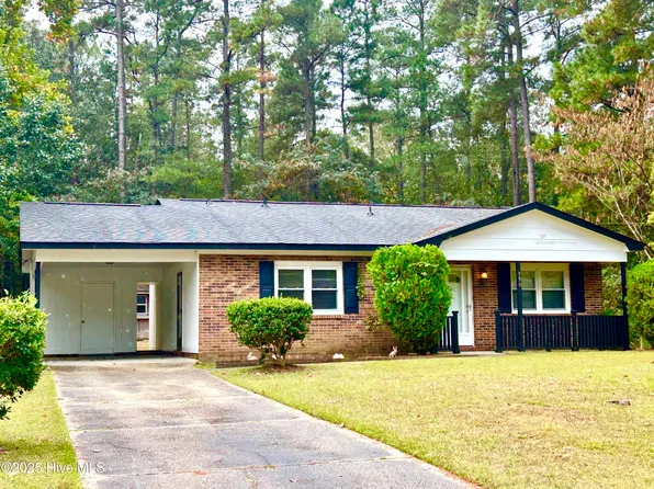 390 Walter Drive, Raeford, NC 28376