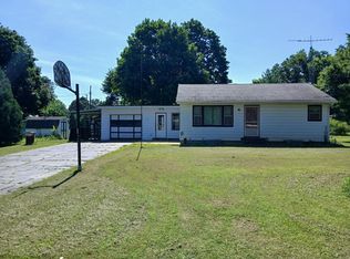 W4887 North St, Eagle, WI 53119
