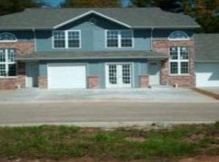 3851 S Cramer Cres, Medina, NY 14103