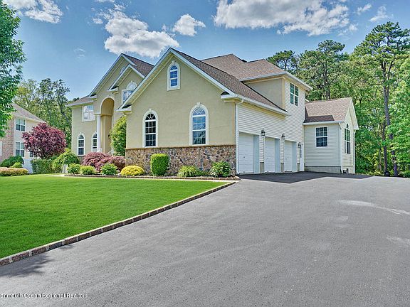 5th image of 1830 Charlton Circle