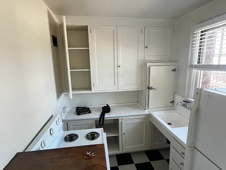 1335 NW 23rd Ave #105 — Photo 7